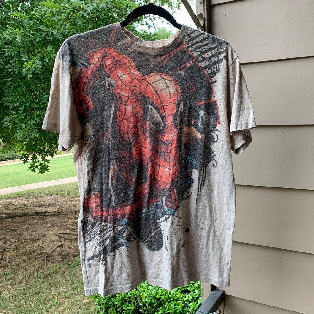 Graphic Spiderman tee shirt